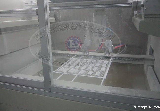 手机硅胶铵键往复式喷涂线