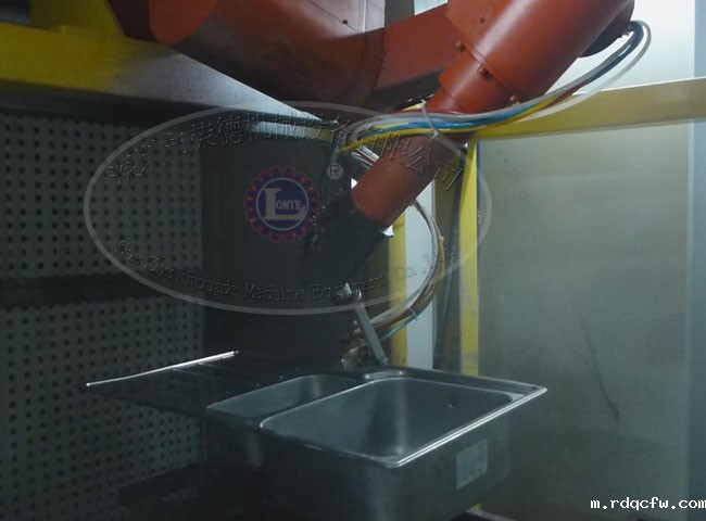 洗碗槽喷漆机器人