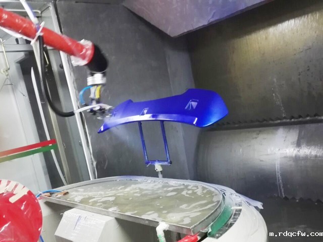 汽车尾翼自动喷漆机器人