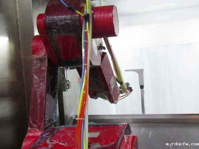 机器人自动喷涂卫浴产品